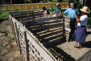 Explaining the compost system to the farmers